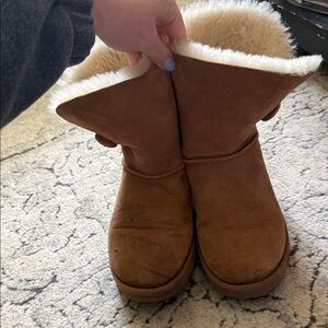 Women’s Bailey Button Uggs